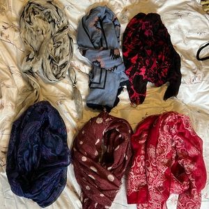 6 Scarves for one Price